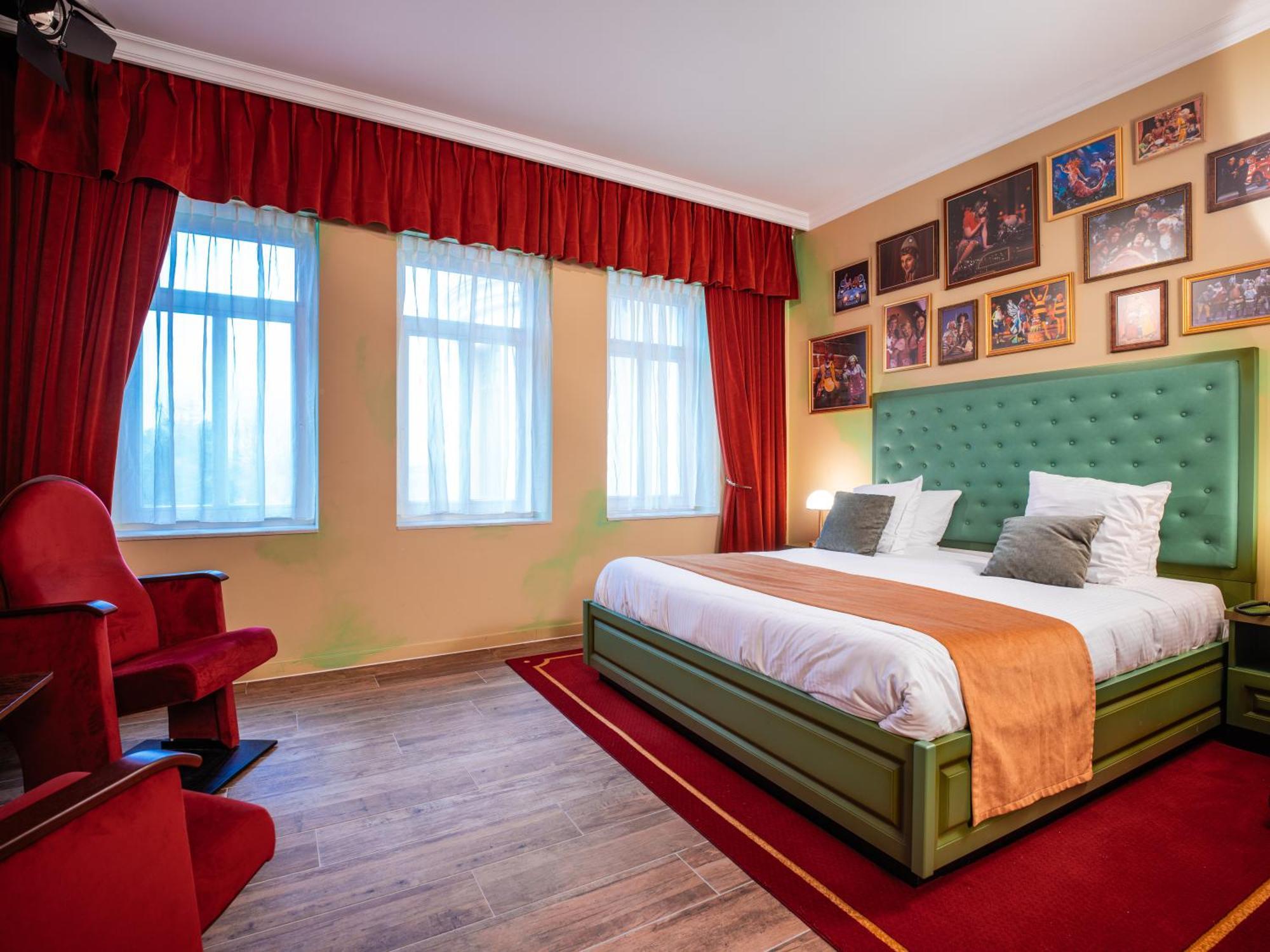 Theater Hotel 드판 외부 사진